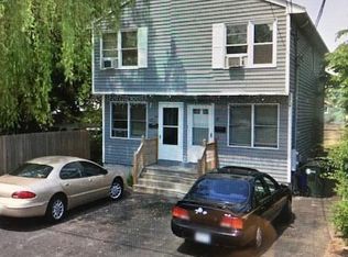 27 Coggeshall St, Providence, RI 02908