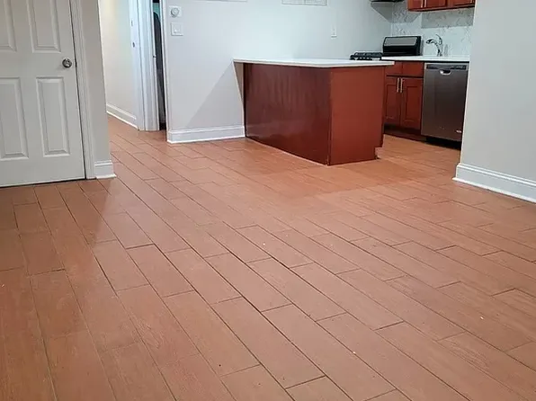 275 Balcom Avenue image 11 of 11