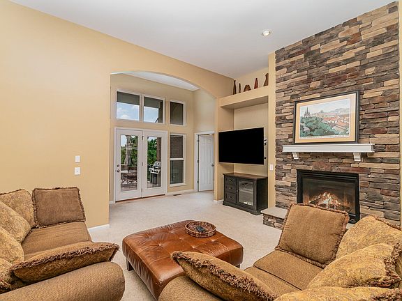 4th image of 2638 Alyssum Dr