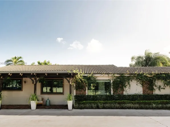 7120 SW 56th St, Miami, FL 33143