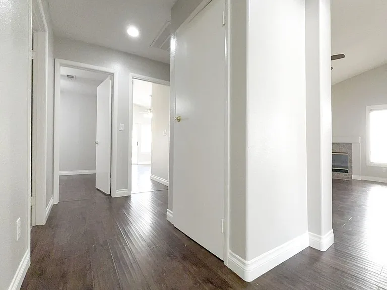 325 Cavalla St — Photo 11