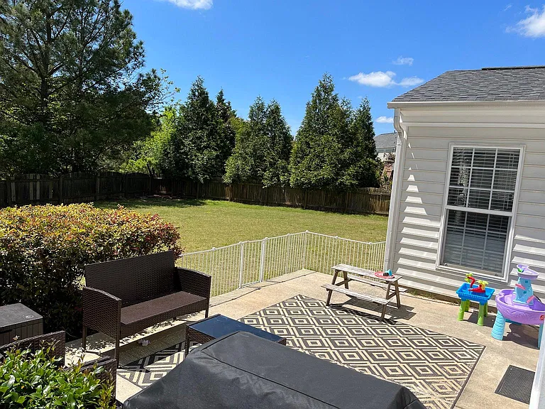 8005 Lancken Dr — Photo 28