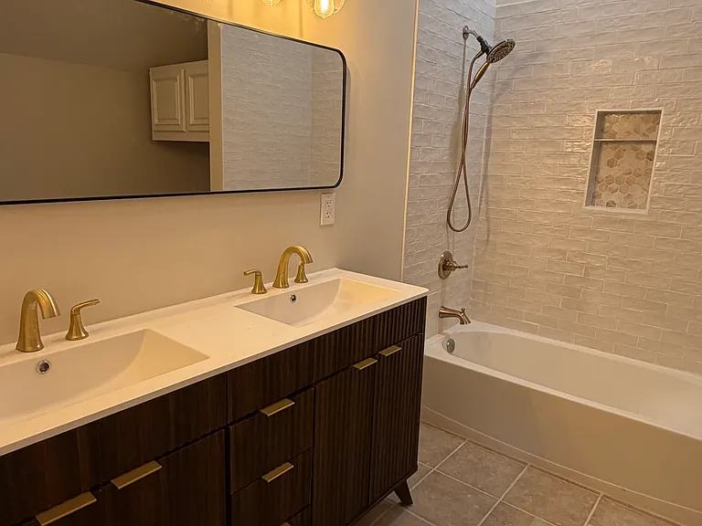 4648 Orchid Dr — Photo 10