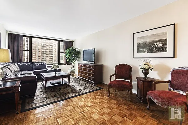 Rented by Halstead Real Estate | media 19