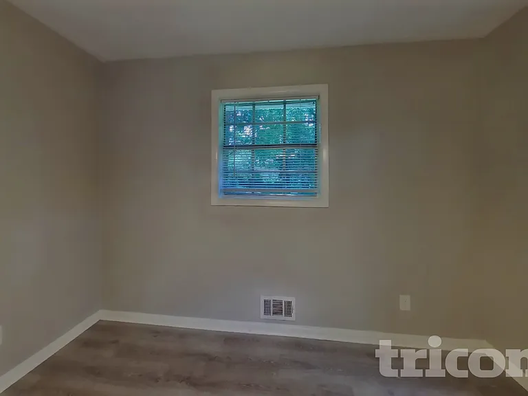 2270 Emerald Castle Dr — Photo 5