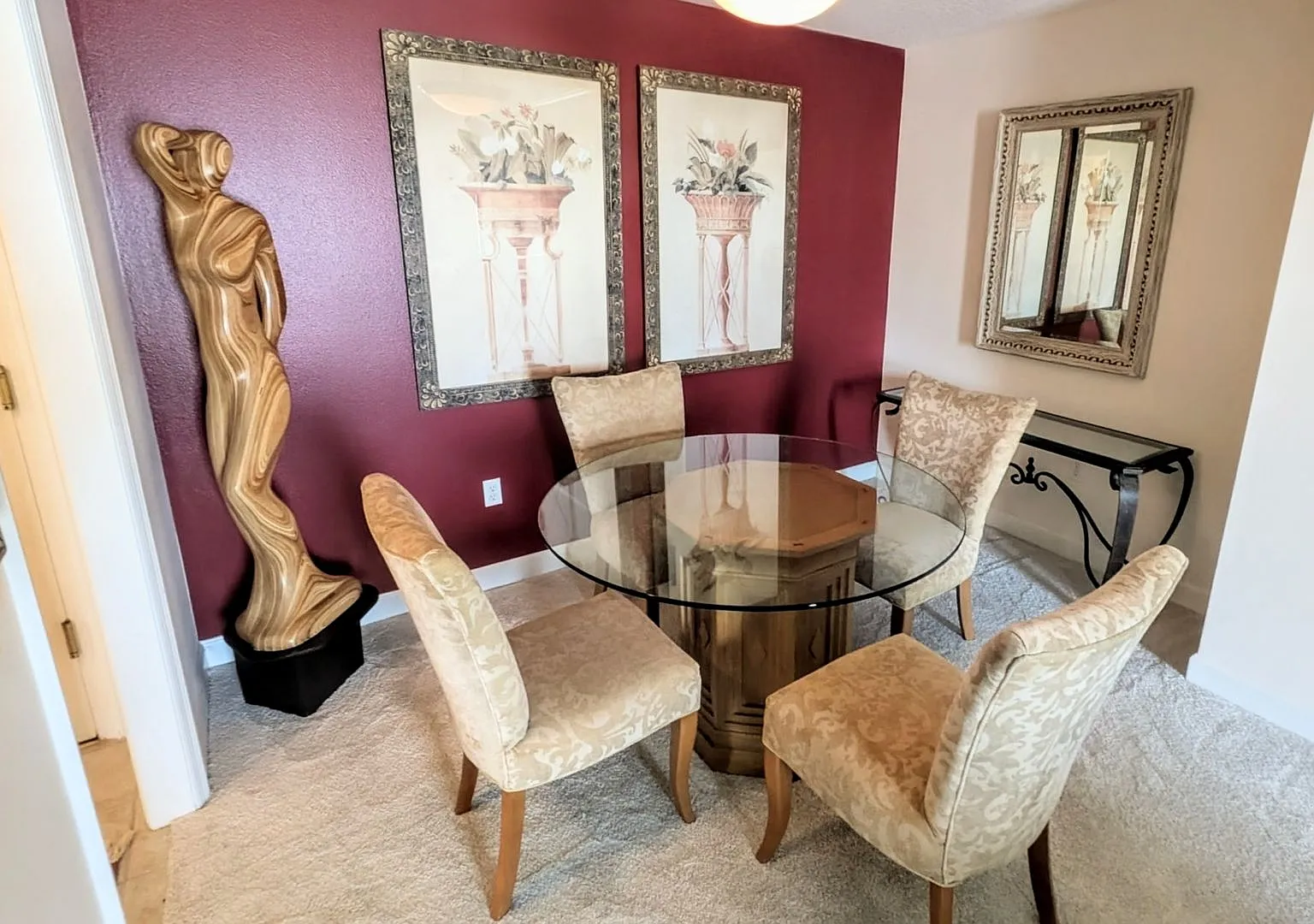 Seasonal/ Short-Term Turnkey Furnished- 2 /2 At The Renaissance Downtown!! — Photo 4