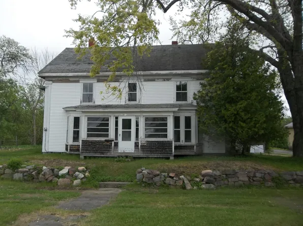 495 North Street, Calais, ME 04619