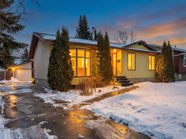 18315 68th Ave NW, Edmonton, AB T5T 2H5