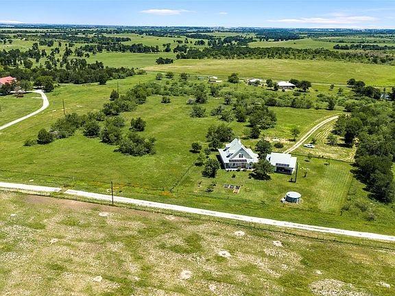 2nd image of 928 Upper Elgin River Rd