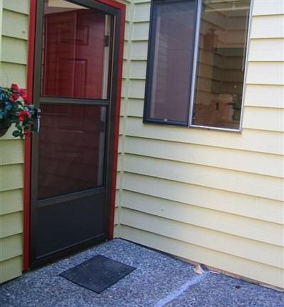 2nd image of 658 156th Ave NE