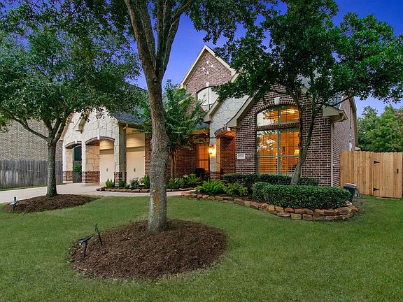 3rd image of 27310 Waterford Glen Ln