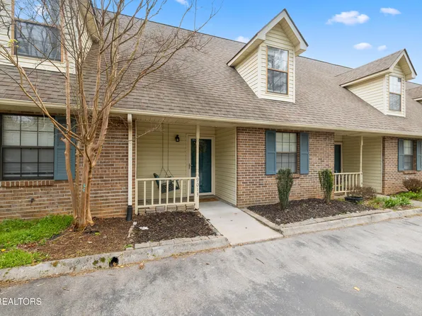 9013 Fountain Brook Ln, Knoxville, TN 37923
