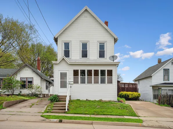 817 Clarke Dr, Dubuque, IA 52001