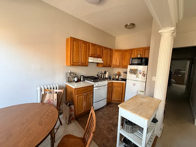 29 Longwood Ave #3 — Photo 3