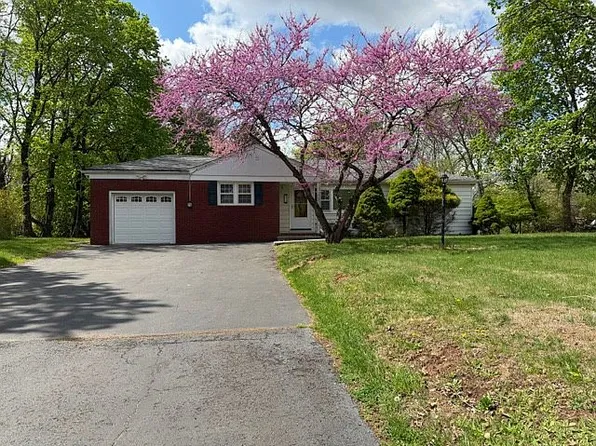 59 Dreahook Rd, Branchburg, NJ 08876