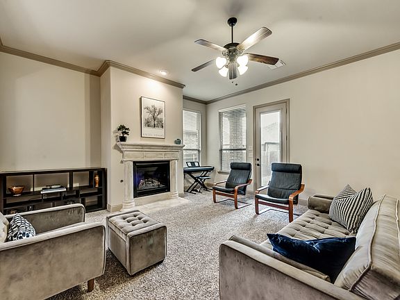 4th image of 8509 Hornbeam Dr