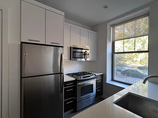 Rented by MLB ESTATES LLC | media 34