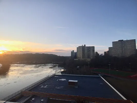 Rented by Sovereign Associates | media 16