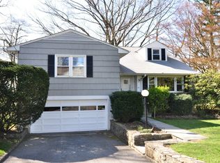 66 Yale Rd, Hartsdale, NY 10530