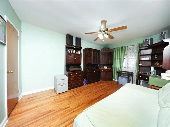 1296 East 54th Street image 15 of 32