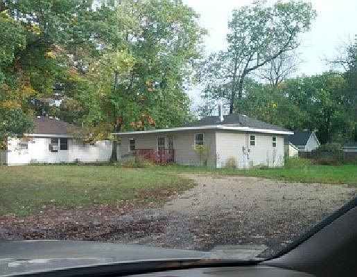 2nd image of 26325 W Grapevine Ave