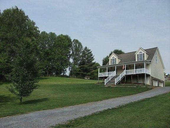 2nd image of 18521 Dylan Dr