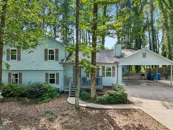 2580 Suncrest Ct, Buford, GA 30519