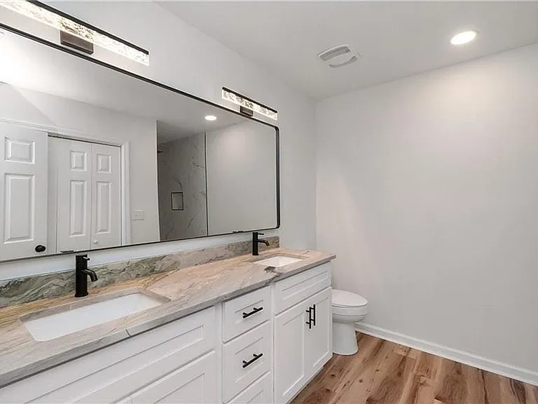 421 McQueen Ave — Photo 10