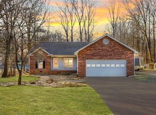 5900 Cottonwood Ln, Winston Salem, NC 27103