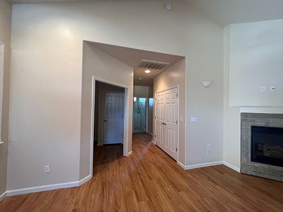 5th image of 336 S Holland Ct