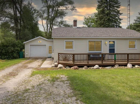 307 Erie St, Gladwin, MI 48624