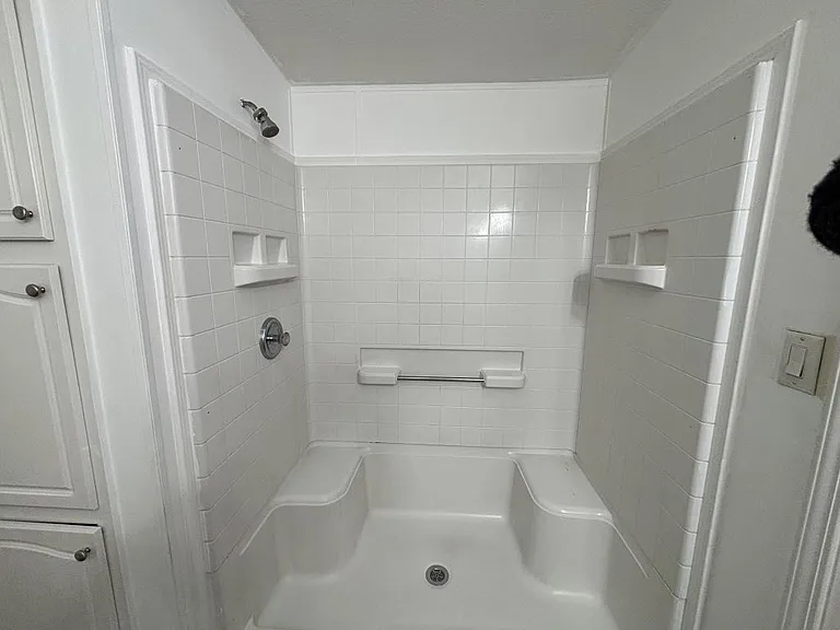 20 Glen Cove Ct #46 — Photo 7