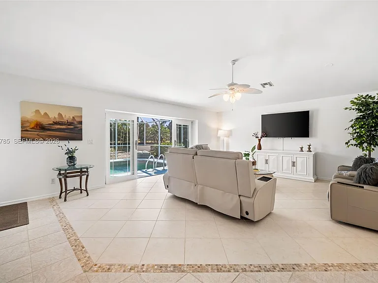 21489 Sheridan Run — Photo 16