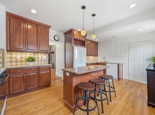(Undisclosed Address), Holbrook, MA 02343