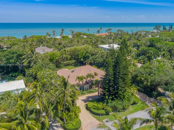 143 Gomez Rd, Hobe Sound, FL 33455