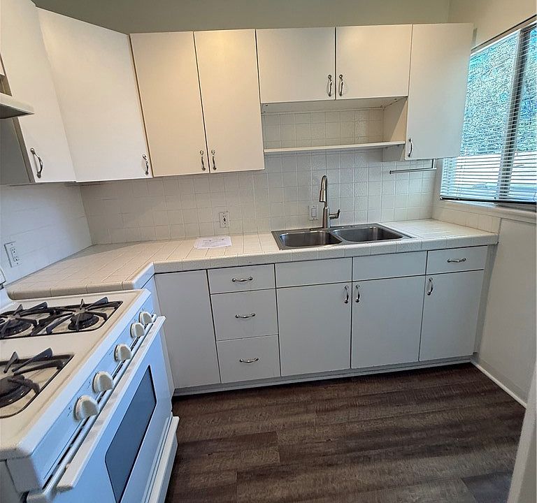 1st image of 1804 Tamerlane Dr APT D