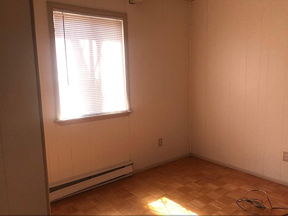 5th image of 15 Lake View Dr
