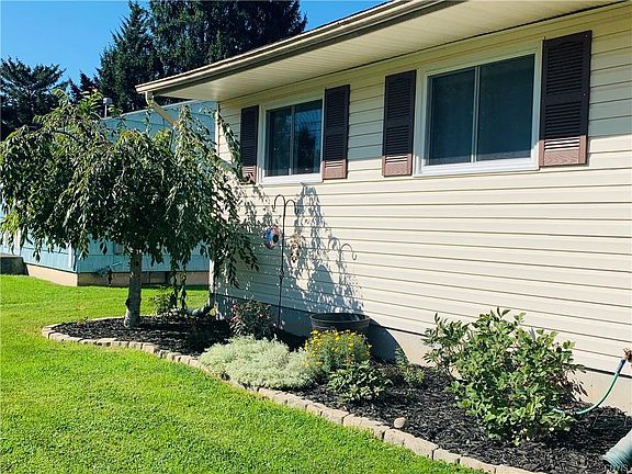 3rd image of 7863 Lancewood Dr