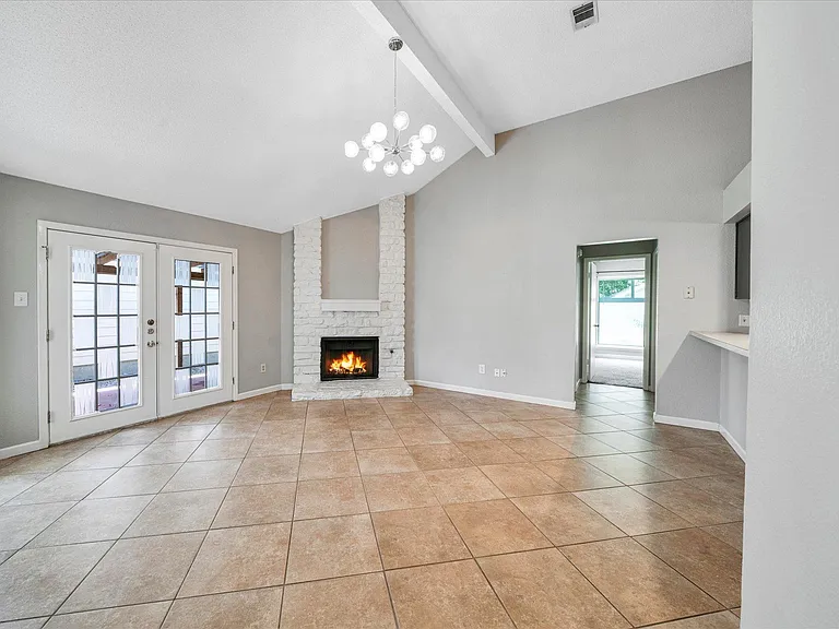 16906 Pocono Dr — Photo 2