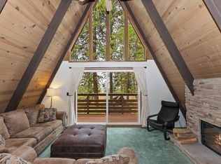 28363 Altamont Ct, Lake Arrowhead, CA 92385