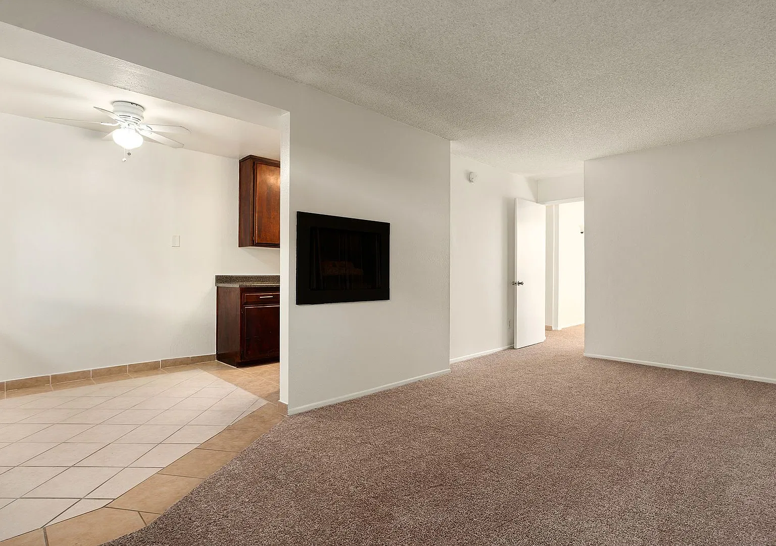 10540Balb — Photo 4