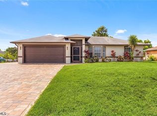 4407 6th St W, Lehigh Acres, FL 33971