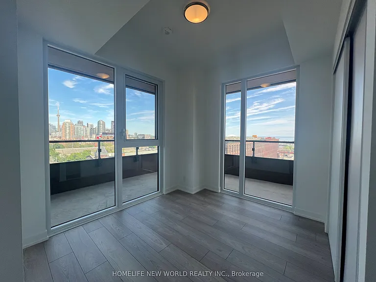 285 Dufferin St #811 — Photo 7