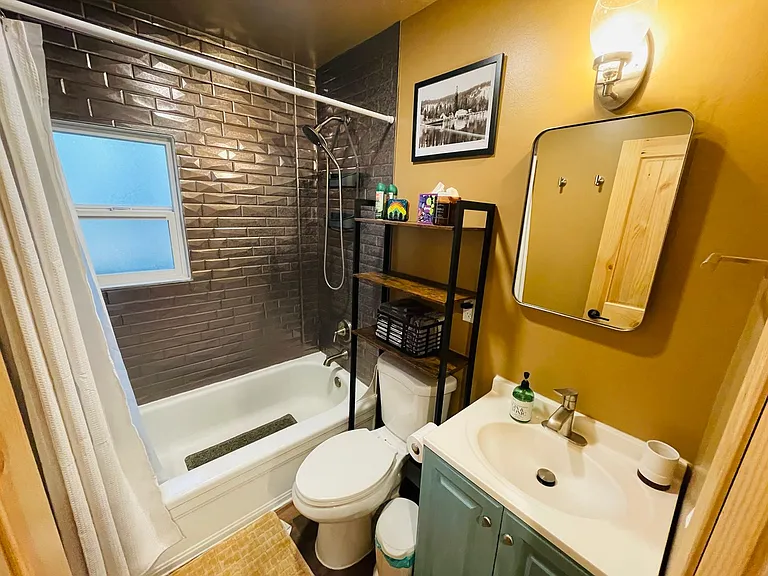 2224 Helen Ave — Photo 10