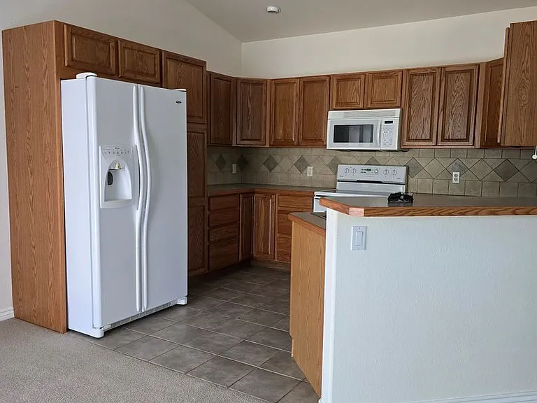 2489 Lake Park Dr #A — Photo 4