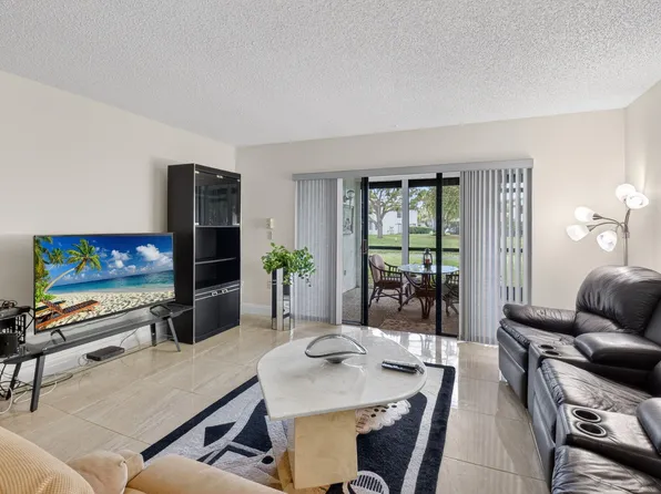 15 Stratford Drive #C, Boynton Beach, FL 33436