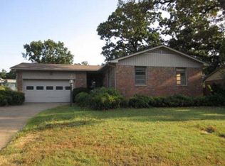 2215 W 44th St, Tulsa, OK 74107