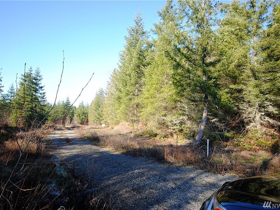 2nd image of 4021 330th St S