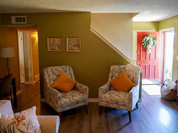 4th image of 6629 Bainbridge Dr
