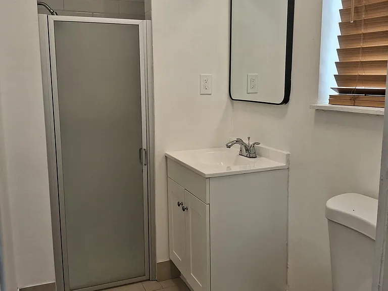 1097 Wilkinson Rd #B — Photo 11